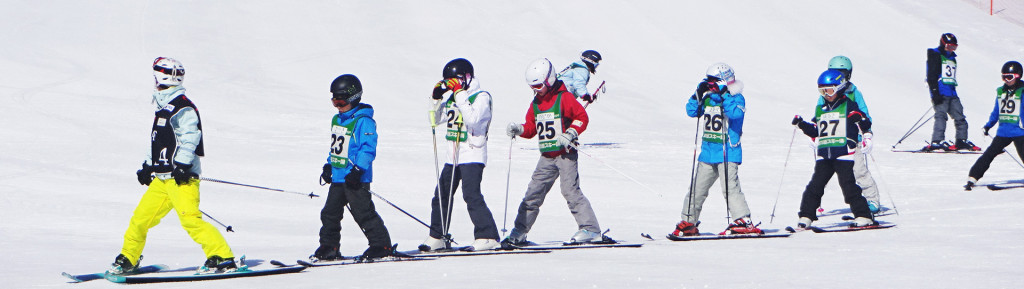 スキー&スノーボードスクール